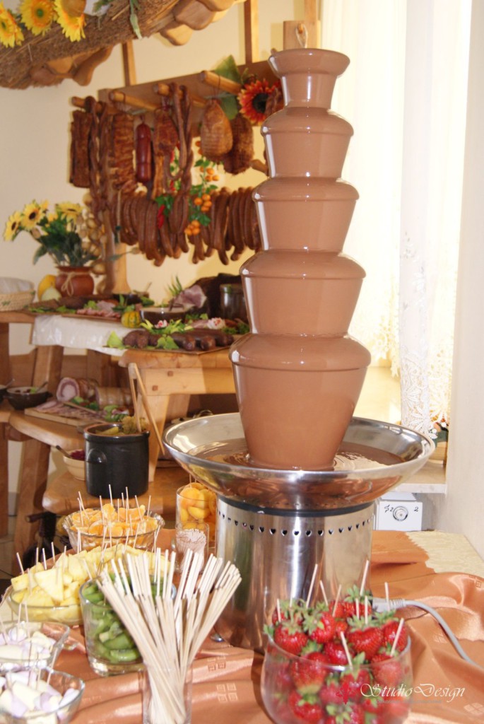 Czekoladowa fontanna, Studio Design