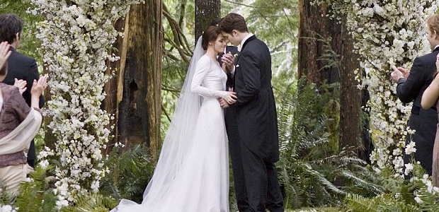 Bella Swan w sukni ślubnej