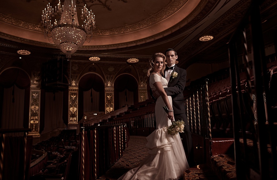 Veronica_Cole_Warner_Theater_D-2922727291-O