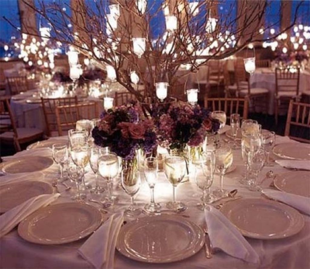 nice-decoration-with-lantern-hanging-centerpiece-for-modern-wedding-decoration-and-candles-ornament-and-also-white-table-color-550b1140cd489