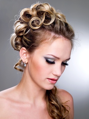 Fashion wedding hairstyle