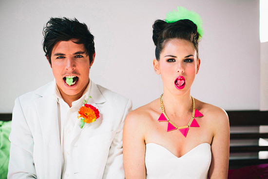 neonowa inspiracja na dodatki dla pary młodej