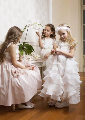 modne sukienki dla dziewczynek na wesele