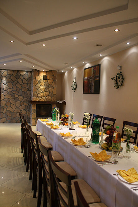 sala weselna mustang