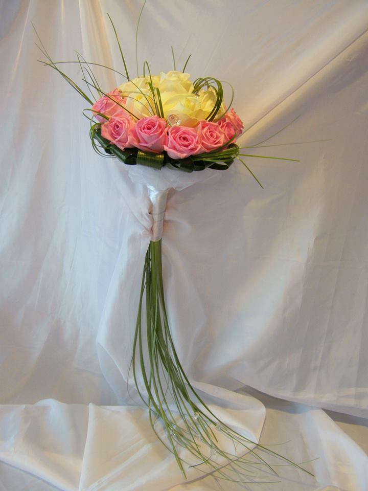 żółto-różowy bukeit ślubny