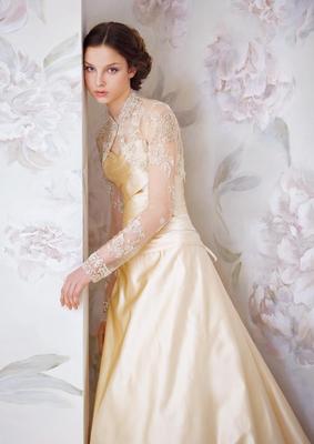 Salon Sukien Ślubnych Prata, Biała Podlaska Suknia ślubna 2016 z koszulową górą prata