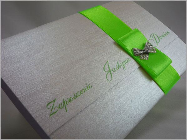 zaproszenia-z zielona wstazka